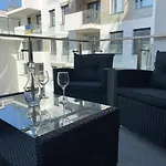 Elisabeth Residence Blue With Parking