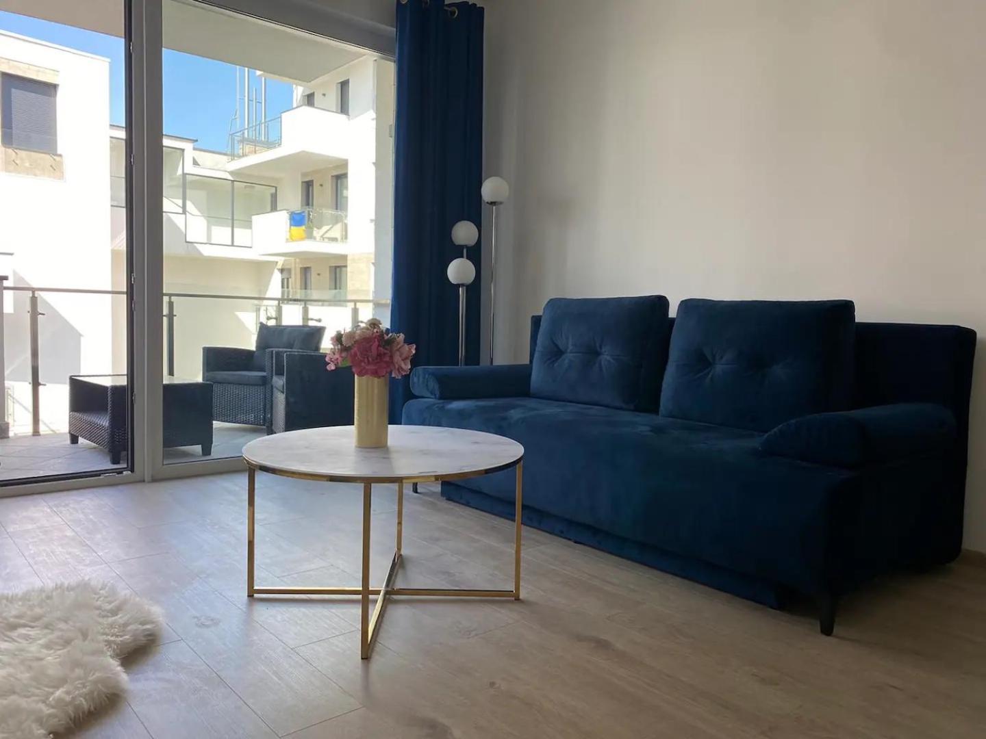 Elisabeth Blue With Parking Apartment Budapest